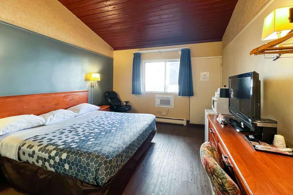 Econo Lodge Motel Village YYC Værelse billede
