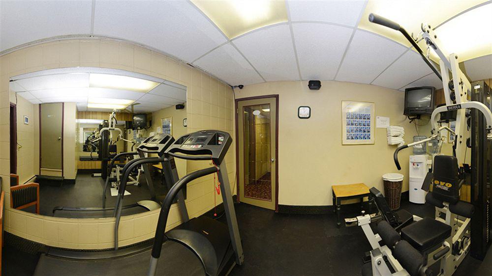 Econo Lodge Motel Village YYC Eksteriør billede